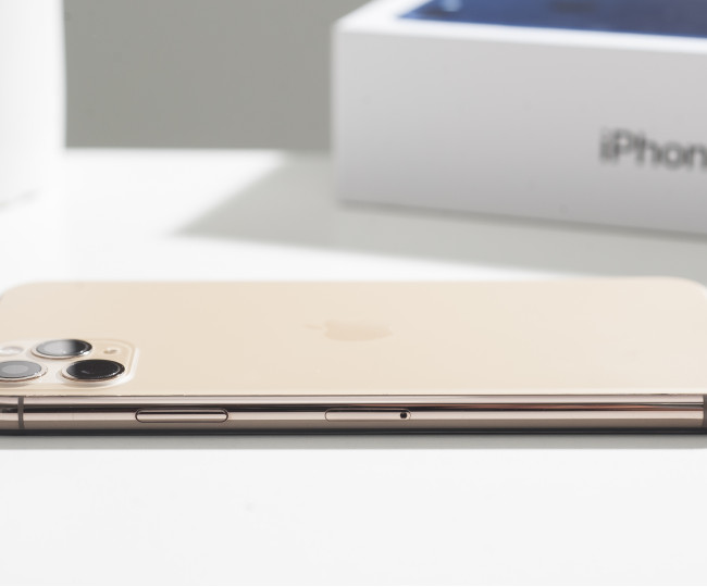 iPhone 11 Pro Max 512gb, Gold (MWHA2) б/у